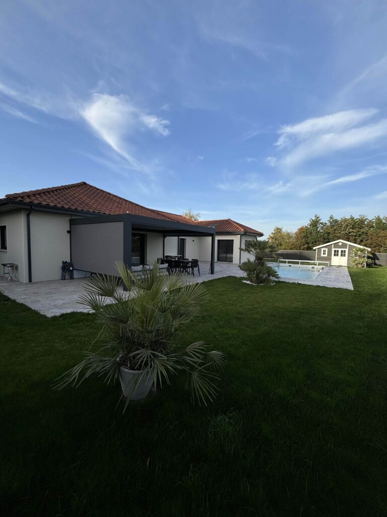 Ghislain - Maisons Axial - Bourgoin - Isère - jardin